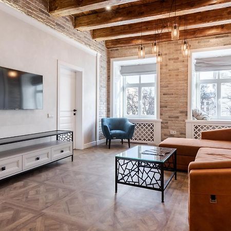 View On Rynok Square Apartments Lviv Exterior photo