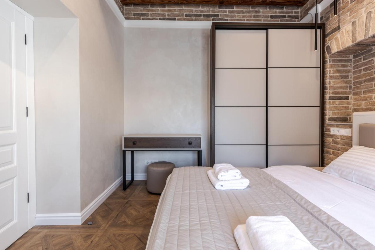 View On Rynok Square Apartments Lviv Exterior photo