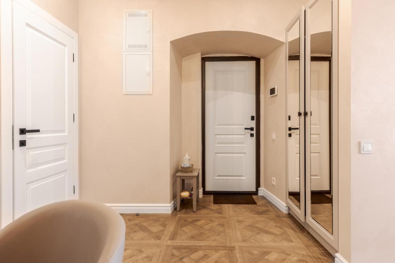 View On Rynok Square Apartments Lviv Exterior photo