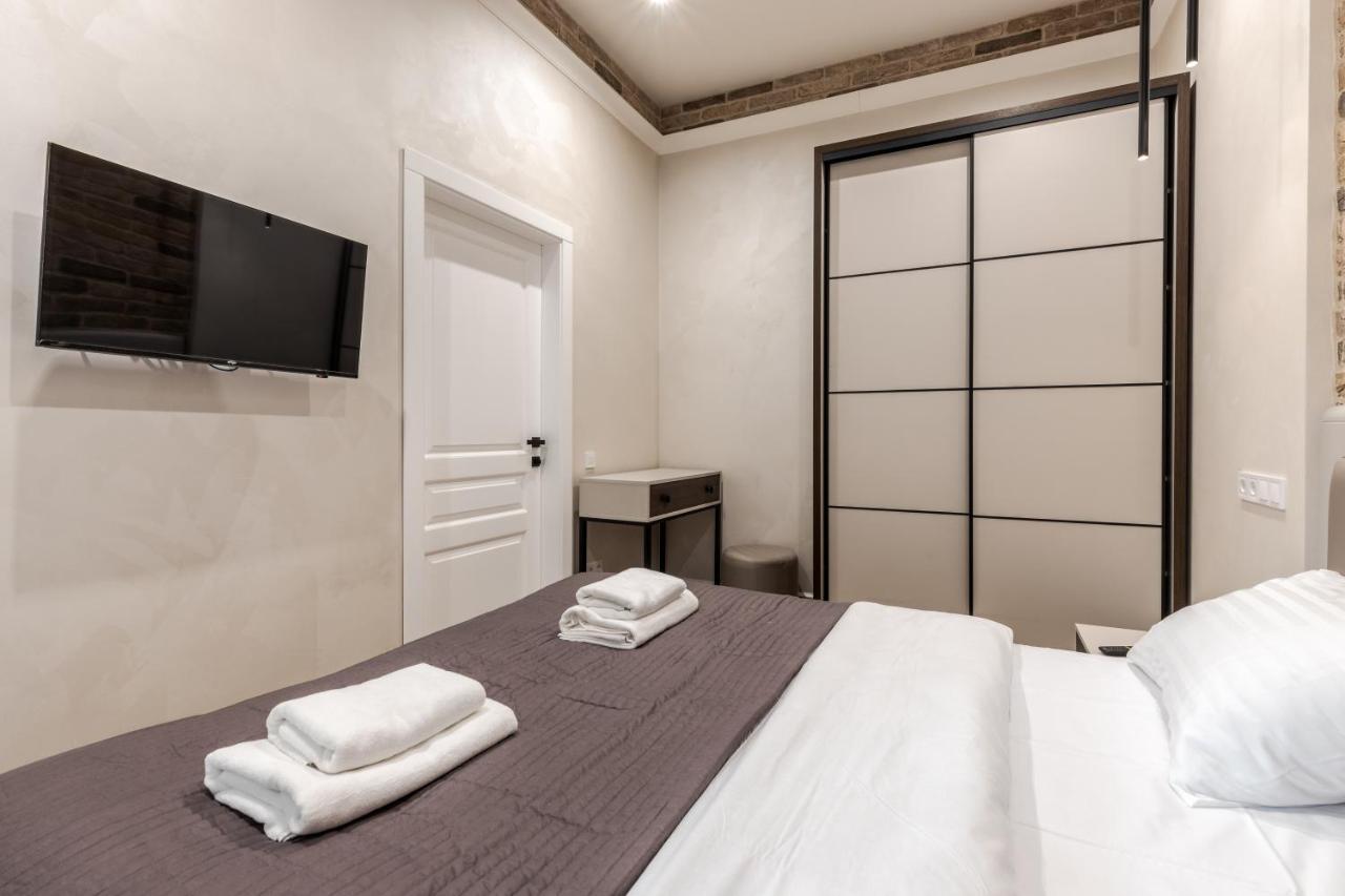 View On Rynok Square Apartments Lviv Exterior photo