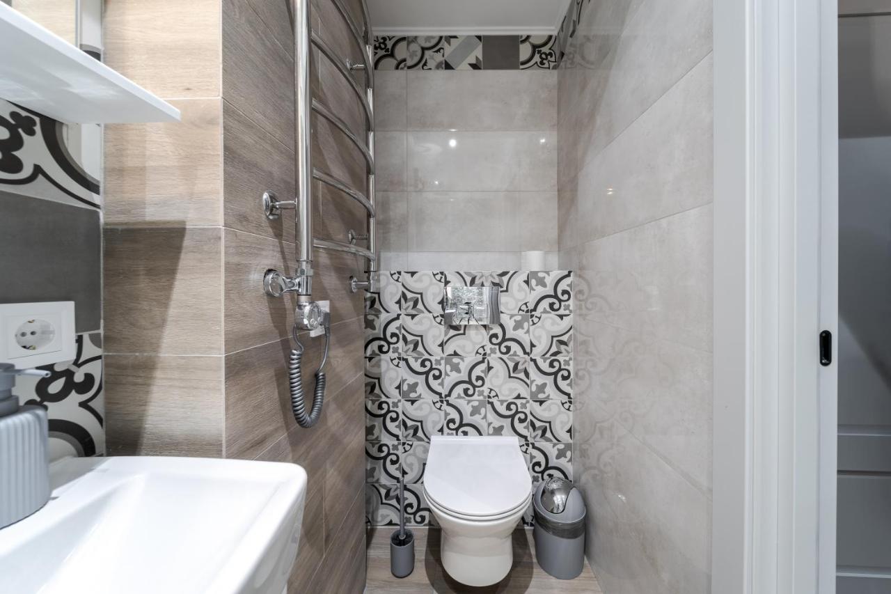 View On Rynok Square Apartments Lviv Exterior photo