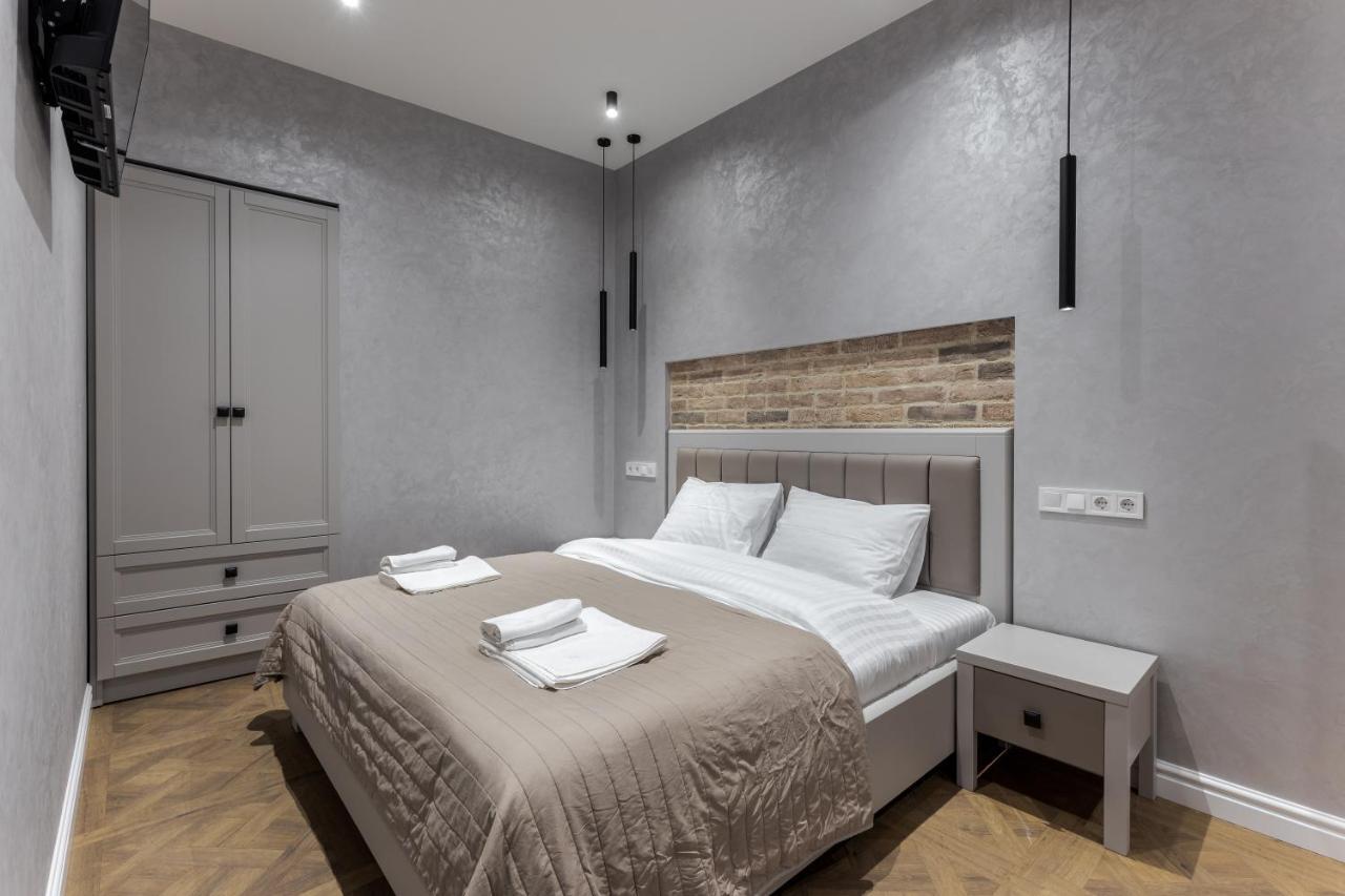 View On Rynok Square Apartments Lviv Exterior photo